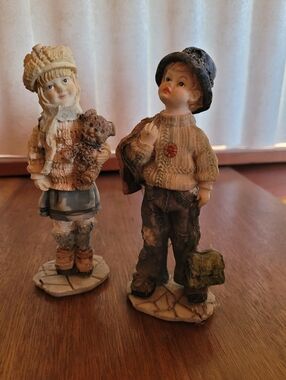 Hand-Painted Ceramic  Boy and Girl Figurine Set in Cream and Brown (114)